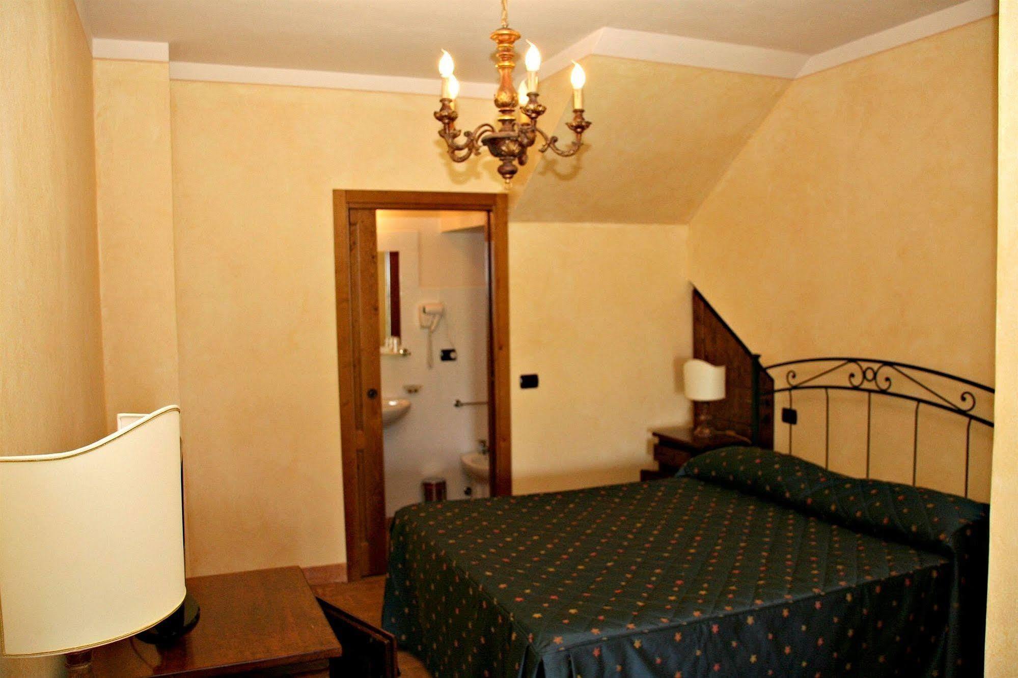 Villa Rinalducci ฟาโน ภายนอก รูปภาพ